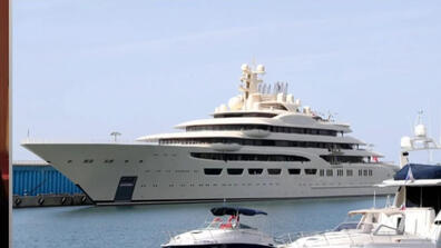 Image of a yacht